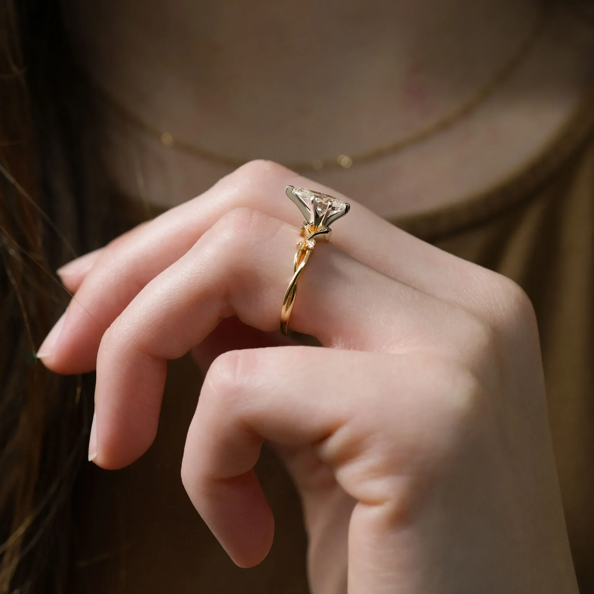 The Enchanted Vine – Pear Cut Nature Ring - Image 9