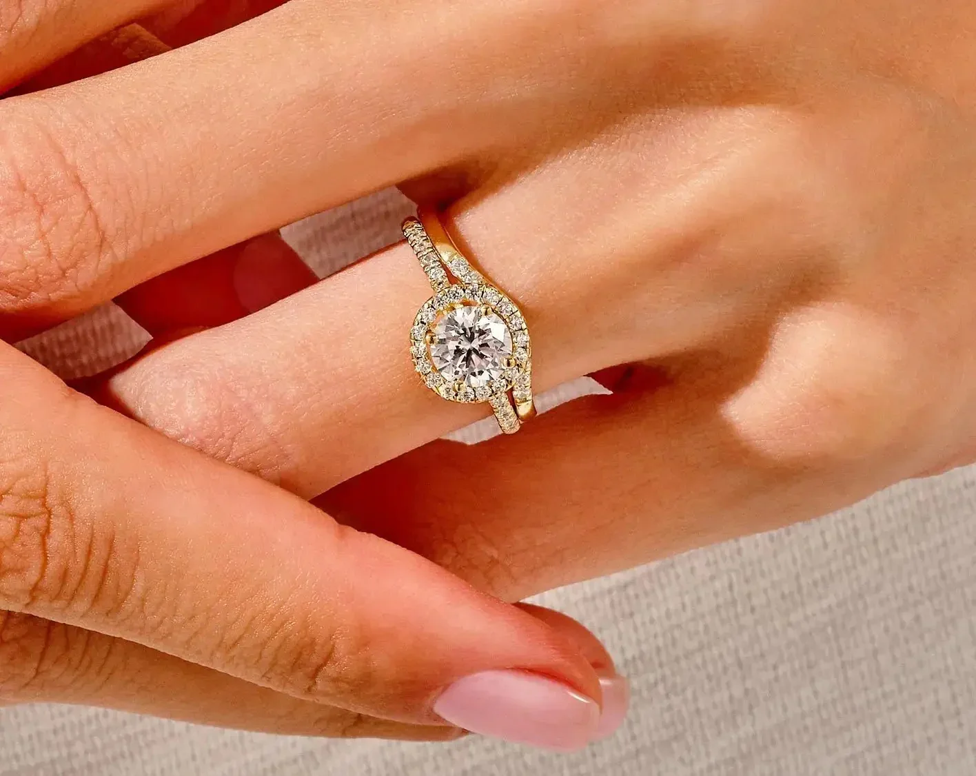 The Round Duo Halo Wave – Contoured Brilliance Bridal Set - Image 7